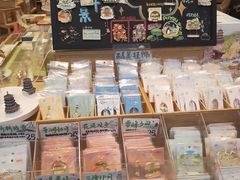 -猫的天空之城概念书店(杭州南宋御街店)