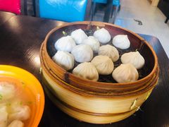 鲜肉小笼-大龙汤包