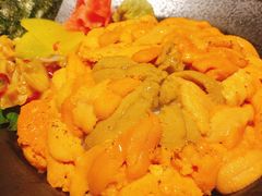 三色海胆饭-魔丼屋(日月光店)