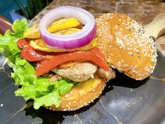 -Let'sBURGERplus·非常创意汉堡(三里屯店)