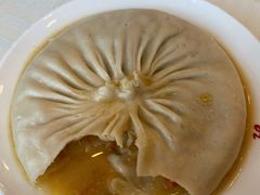 蟹黄汤包-怡园饭店-餐厅(四望亭店)