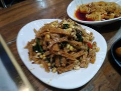 豆芽拌面筋-小杨烤肉(朱雀店)