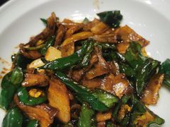 辣椒小炒肉-闫府私房菜·老字号(恒隆店)