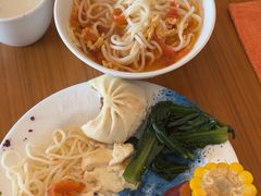 -亚龙湾希尔顿自助餐厅·海鲜·烧烤·沙滩BBQ·现场乐队