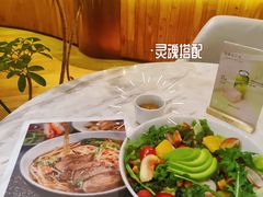 -théATRE茶聚场·餐厅(环球金融中心店)