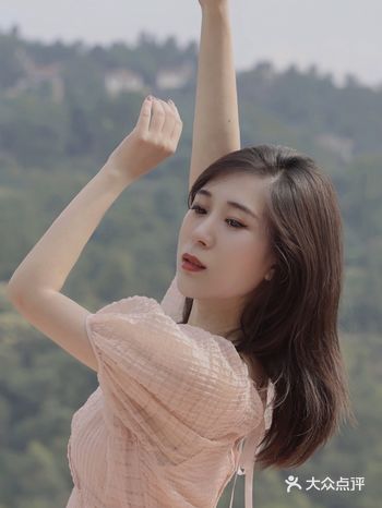 原来去网红地拍照可以约拍摄影师哦