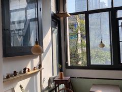 靠窗位-知亘茶食
