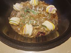 -万里闯关东铁锅炖菜馆(高新旗舰店)