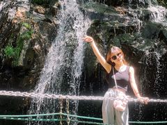 -藏龙百瀑风景区