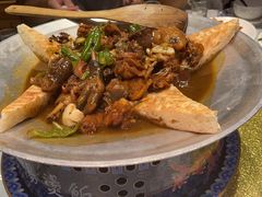 地锅山地鸡-俭朴菜(鲁磨路店)