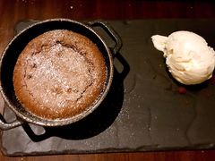 熔岩巧克力-恰餐厅及酒吧 CHAR Bar & Grill (北京丽都皇冠假日店)