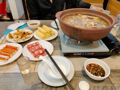 -东记炭炉·海鲜鸡煲(龙华店)