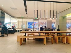 大堂-喜茶(杭州滨江宝龙店)