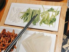 -娜仁图雅蒙古美食村(33小镇店)