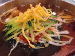 -服务大楼冷面(延大店)