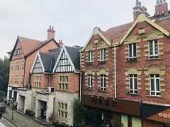 -钟书阁(松江泰晤士小镇店)