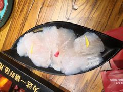 -老牌坊云南鱼豆花火锅(爱建店)