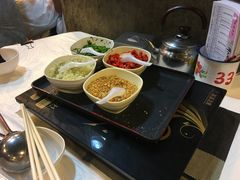 -鲜入围煮花胶鸡海鲜火锅