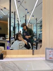 -HAIR CORNER