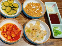 -明洞阿姨·韩式酱蟹烤肉·创意料理(三元桥店)