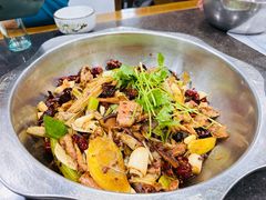 -龙顺园麻辣香锅(机场店)