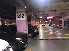 -大宁国际商业广场-地下停车库