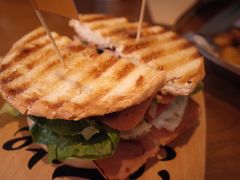 俱乐部贝果-Catch Bagel(芳草地店)