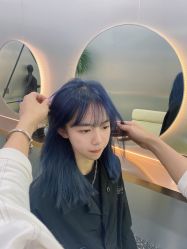 -Tloml salon