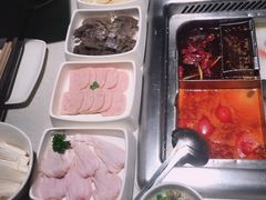 -海底捞火锅鲜切牛肉主题店(长寿路店)