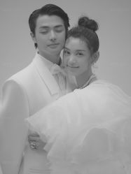 -至臻微拉婚纱摄影