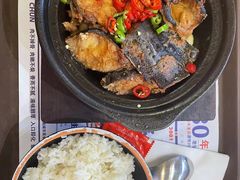 -万和春排骨砂锅米饭(新业广场店)