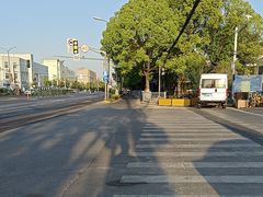 -锦秋路-停车场