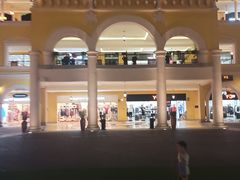 -首创奥特莱斯(西安店)