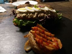 -HIGH FIVE哈福手工汉堡(桂林路店)