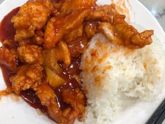 菠萝鸡片盖饭-臻味斋