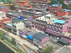 -百里峡七彩艺术小镇