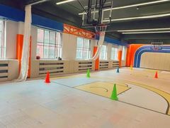 -悦动体能篮球羽毛球网球(三里河店)