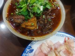 -谢老五跷脚牛肉·非遗传承店