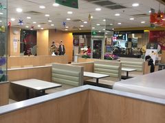大堂-麦当劳(盐城世纪大道得来速店)