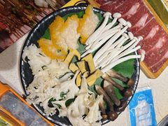 -钢管厂五区小郡肝串串香火锅(梅川路店)