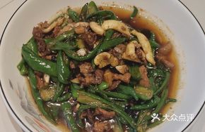 Green Pepper Stir-Fried Meat with Abalone