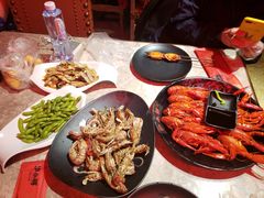 -沪小胖小龙虾(淮海中路旗舰店)