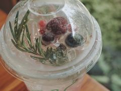 野莓气泡水-Chom Cafe and Restaurant