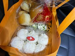 -白玉兰食品甜凤店(合生汇店)