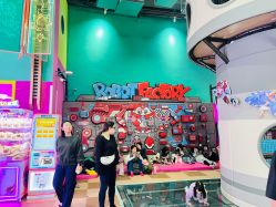 -欧酷世界动力星球(王府井奥莱UP TOWN店)