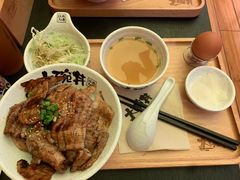 -熊吞·大碗丼烧肉饭(济宁万达广场店)
