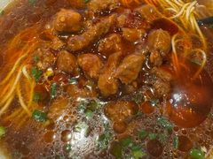 -禧凰·老上海白斩鸡辣肉面店