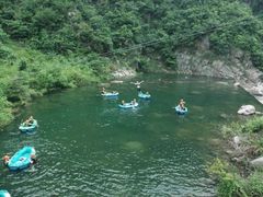 -安吉龙王山峡谷漂流