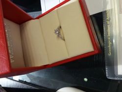 -威德钻石-克拉钻大本营(南京东路店)