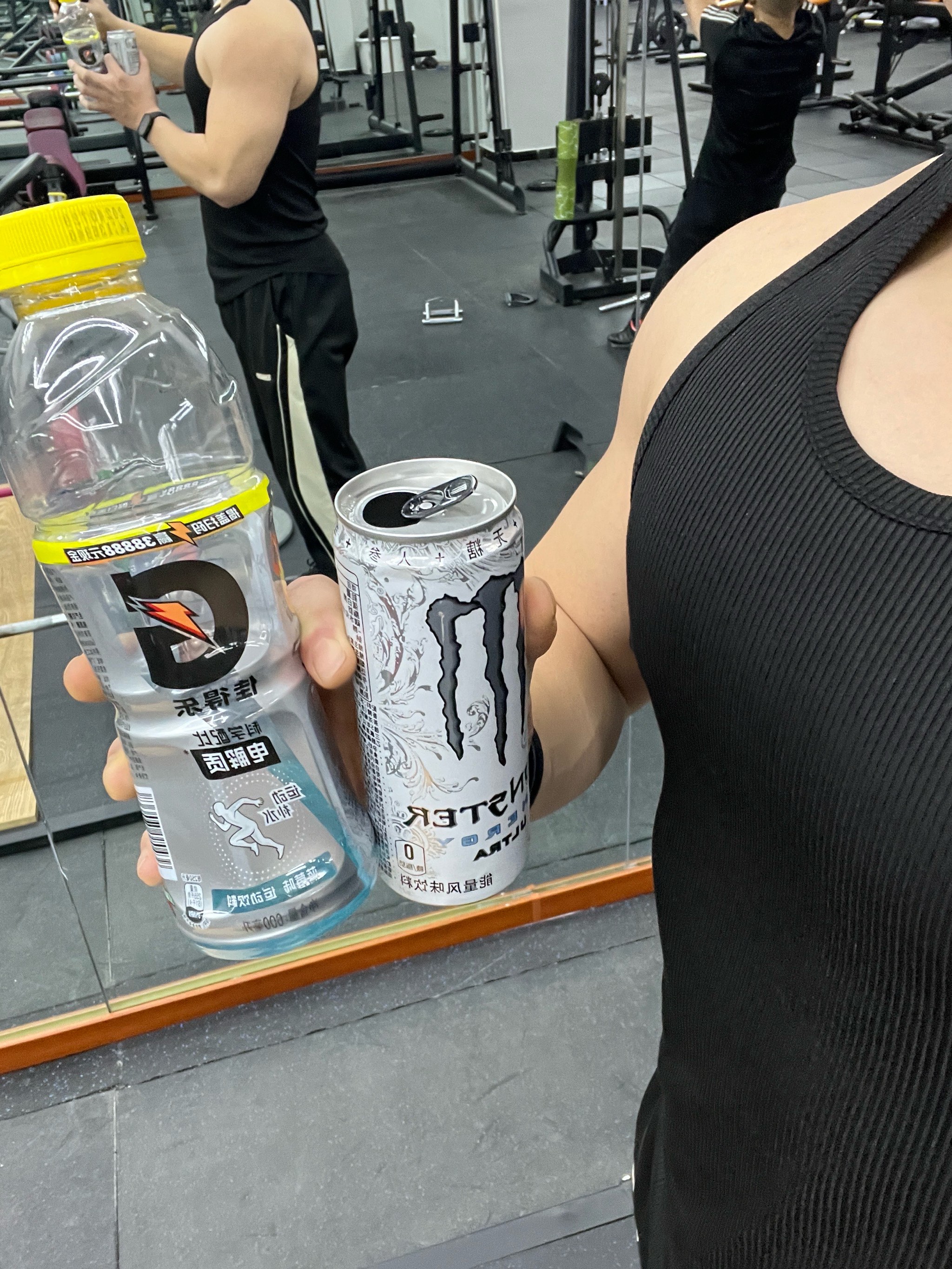 健美抹油体验（健美涂油和不涂的区别） 健美抹油体验（健美涂油和不涂的区别）《健美涂油是什么油》 健身健美